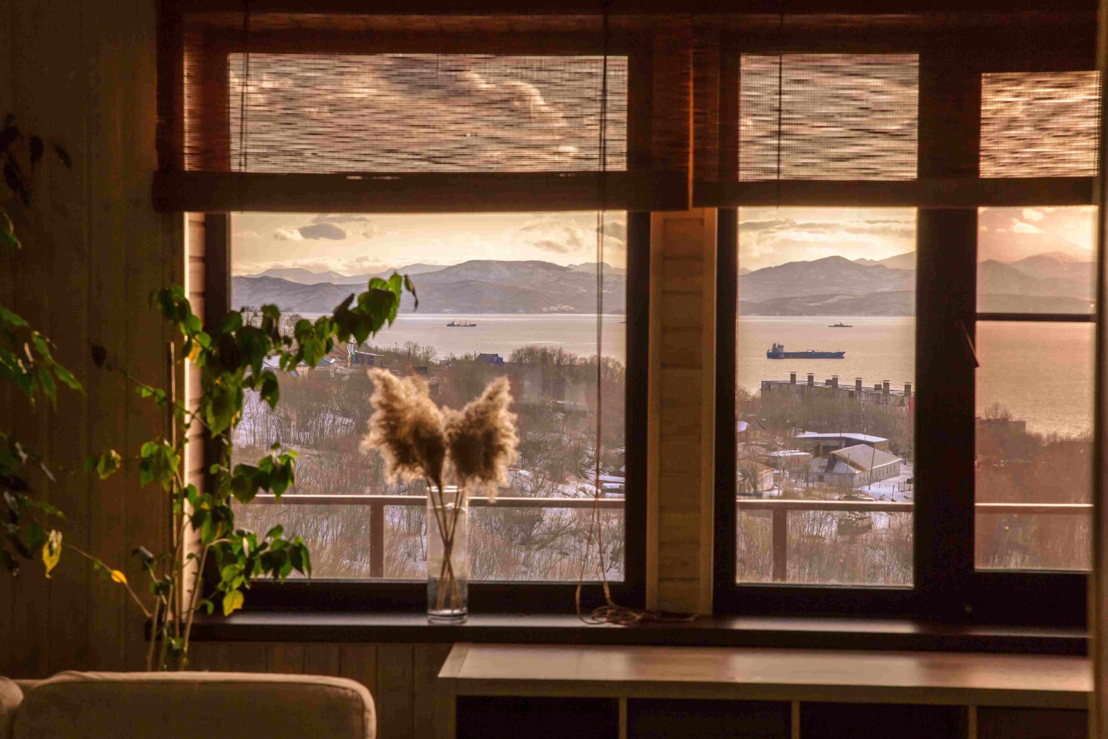 Уютный дом с великолепными видами на бухту